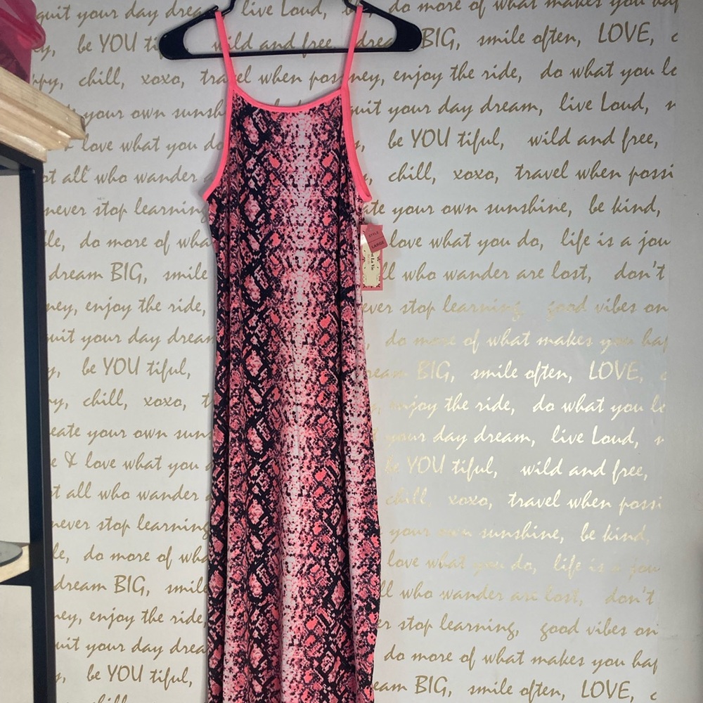 Pink snake print body dress